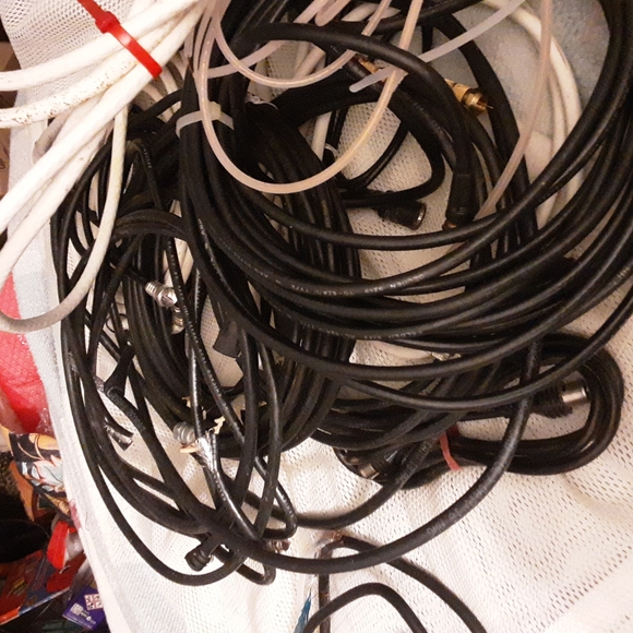 CABLE,CABLE CABLE!!!!!! - Picture 2 of 2